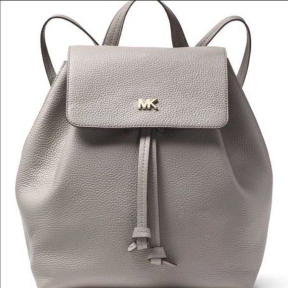 Michael Kors Junie Backpack - New - Picture 3 of 8